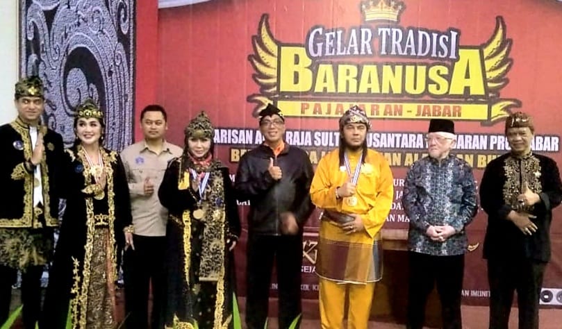 Abah Anton : Acara Lomba Panahan Tradisi Jamparing Baranusa