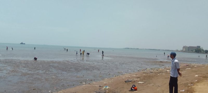 Pemda Subang Diminta Turun Tangan Wisata Pantai Kalapa Patimban Minim Alat Keselamatan
