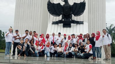 GRN Gerakan Rakyat Nusantara Gelar Tabur Bunga Kenang Hari Pahlawan 10 Nopember