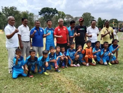 DPR RI Djohar Arifin Husin Tinjau Liga Sentra Indonesia U - 12, Zona Simalungun Tahun 2023