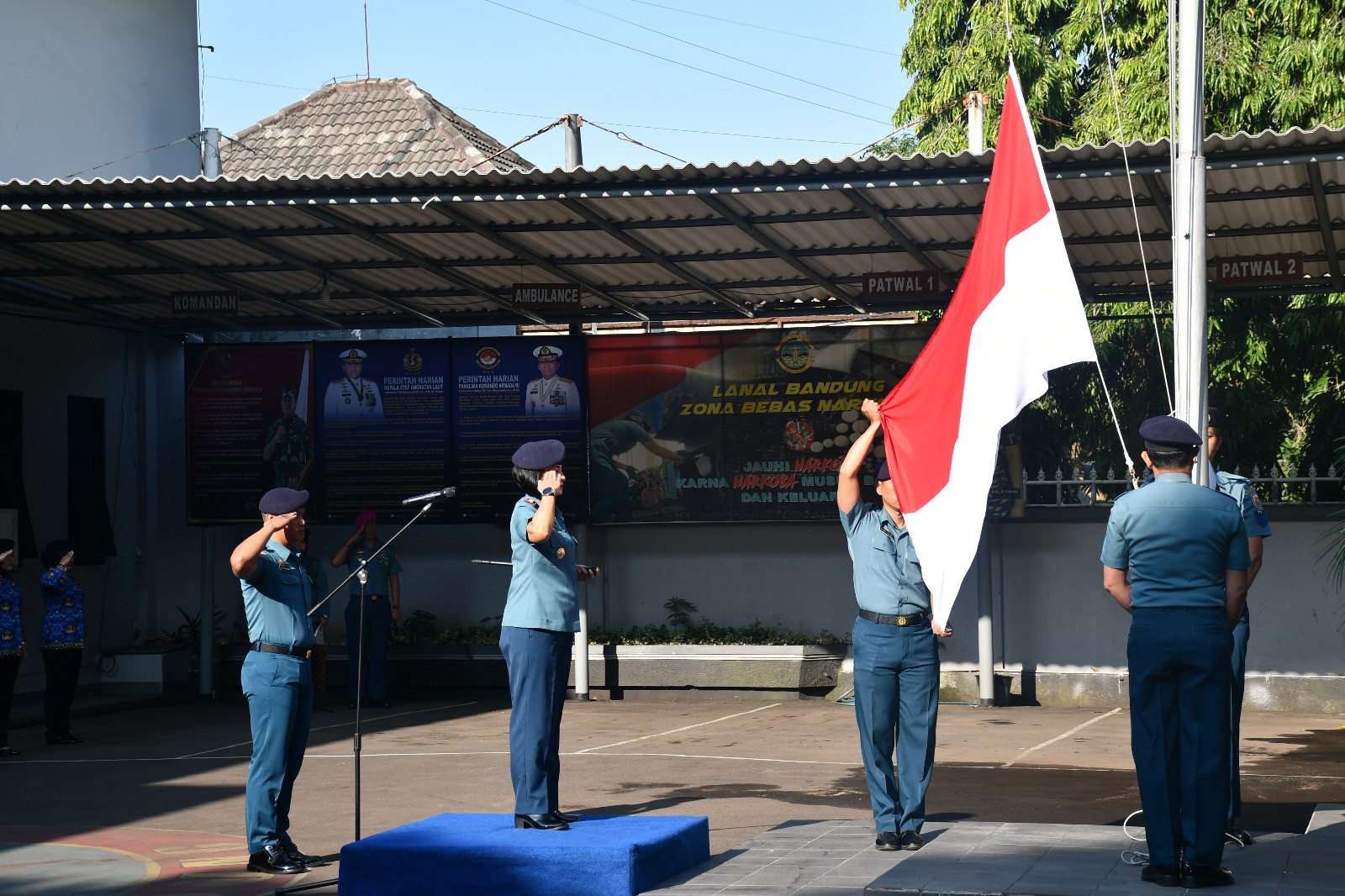 Pimpin Upacara Tujuh Belasan, Komandan Lanal Bandung Bacakan Amanat Panglima TNI
