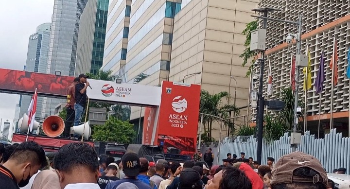 Aksi Damai Masyarakat Indonesia Timur Kawal Bawaslu RI Dan KPU Kawal Hasil Pemilu 2024