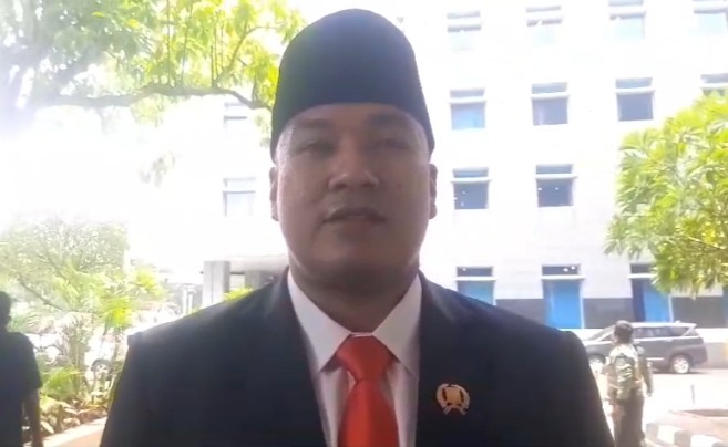 Pelantikan Bhineka Putra Linanta  PAW Anggota DPRD Provinsi DKI Jakarta Komisi A Dari Partai Gerindra
