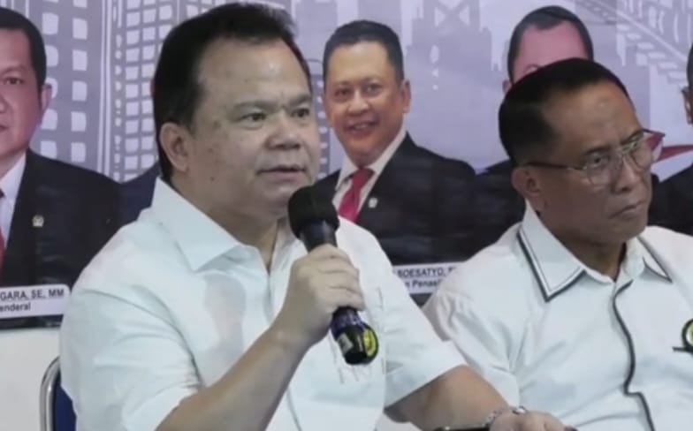 Ronny F Sompie Tanggapi Tagar #KaburSajaDulu dalam Diskusi PPNI di Gedung Juang Jakarta