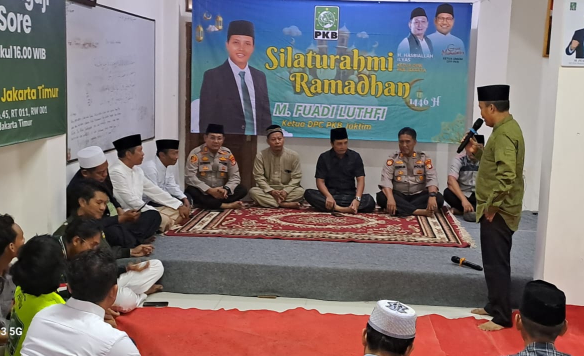 Kapolsek Duren Sawit Hadiri Buka Puasa Bersama DPRD DKI dan Tokoh Masyarakat
