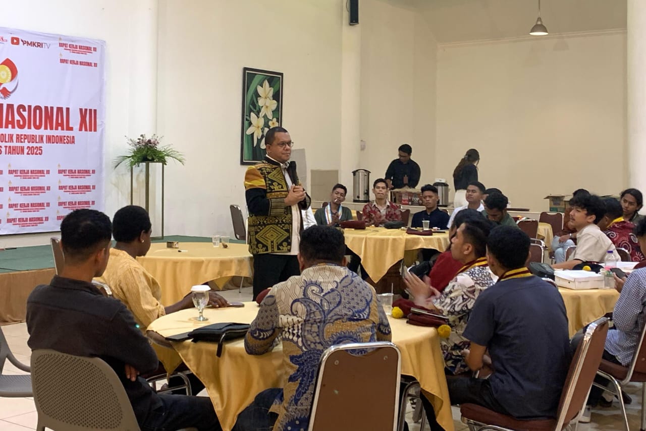 Gubernur NTT Hadiri Rakernas XII PMKRI, Dorong Kader Berpikir Kritis Berbasis Data