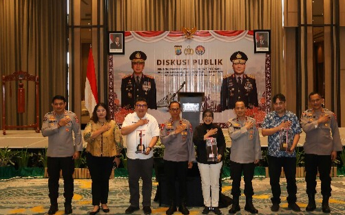 Divhumas Polri Gelar Diskusi Keterbukaan Informasi Publik Bersama Personel Polda Sulut
