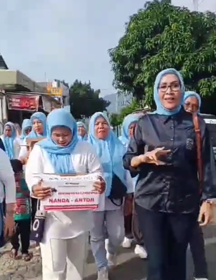 Tim Nanda Lovers Kunjungi Pasar Desa Bernung, Ajak Warga Wujudkan PSU Damai dan Riang Gembira pada 24 Mei 2025