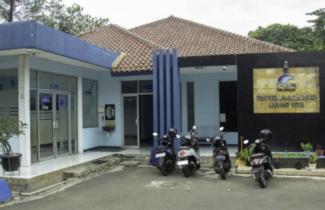 Aset Cabang Poncol Perumda Tirta Bhagasasi hilang, Ade Gentong minta Bupati pecat Reza Lutfi