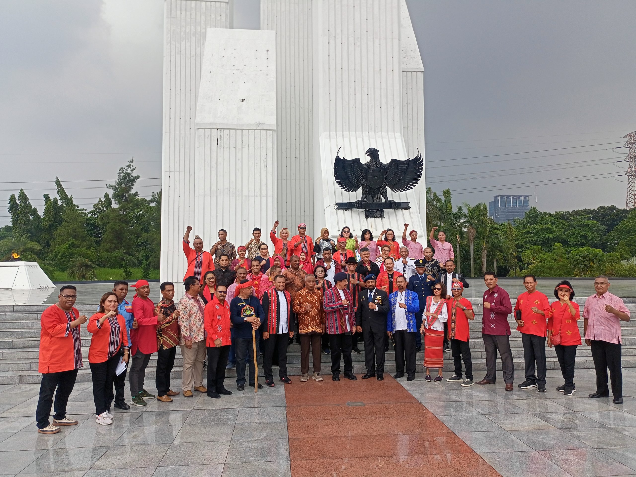 Maluku Raya Satu Gandong Peringati Hari Pahlawan Kapitan Pattimura ke-208 di TMP Kalibata
