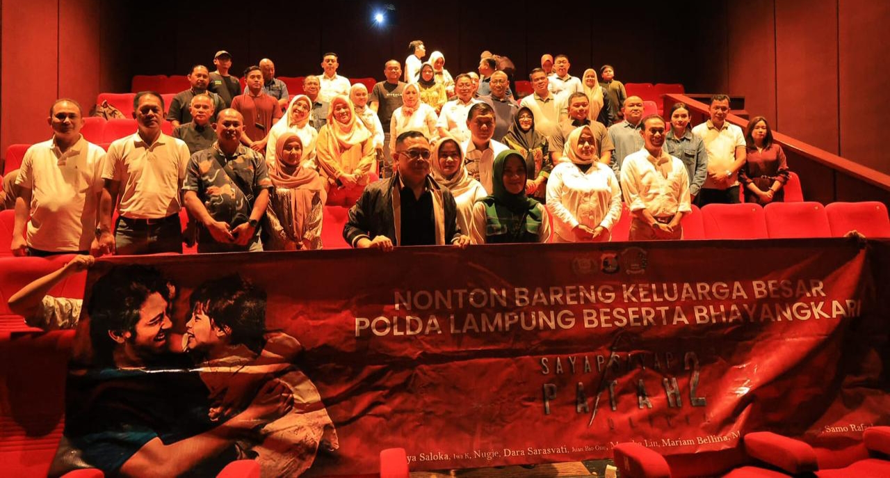 Kapolda Lampung Ajak Masyarakat Waspada Terorisme Lewat Nonton Bareng Film “Sayap-Sayap Patah 2