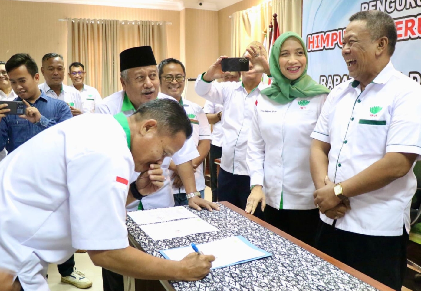 Pengurus DPC HKTI Dilantik, Ketua DPD HKTI Banten : Pengurus Diharapkan Bisa Bersinergi dengan Pemerintah 