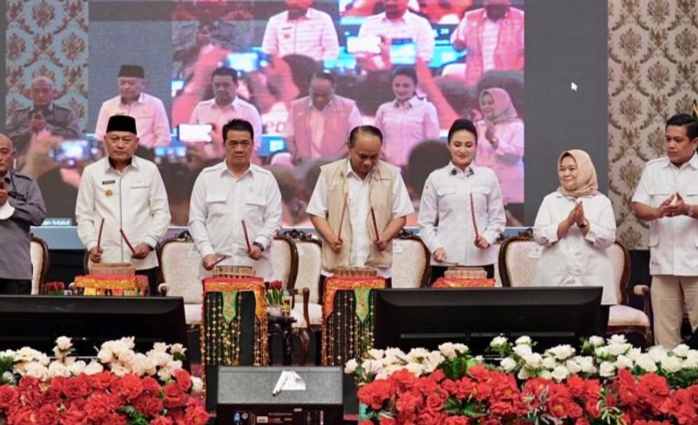 Menkop Budi Arie Apresiasi Kopdes Kelurahan Merah Putih di Maluku Utara Kota Tidore Jadi Contoh Nasional