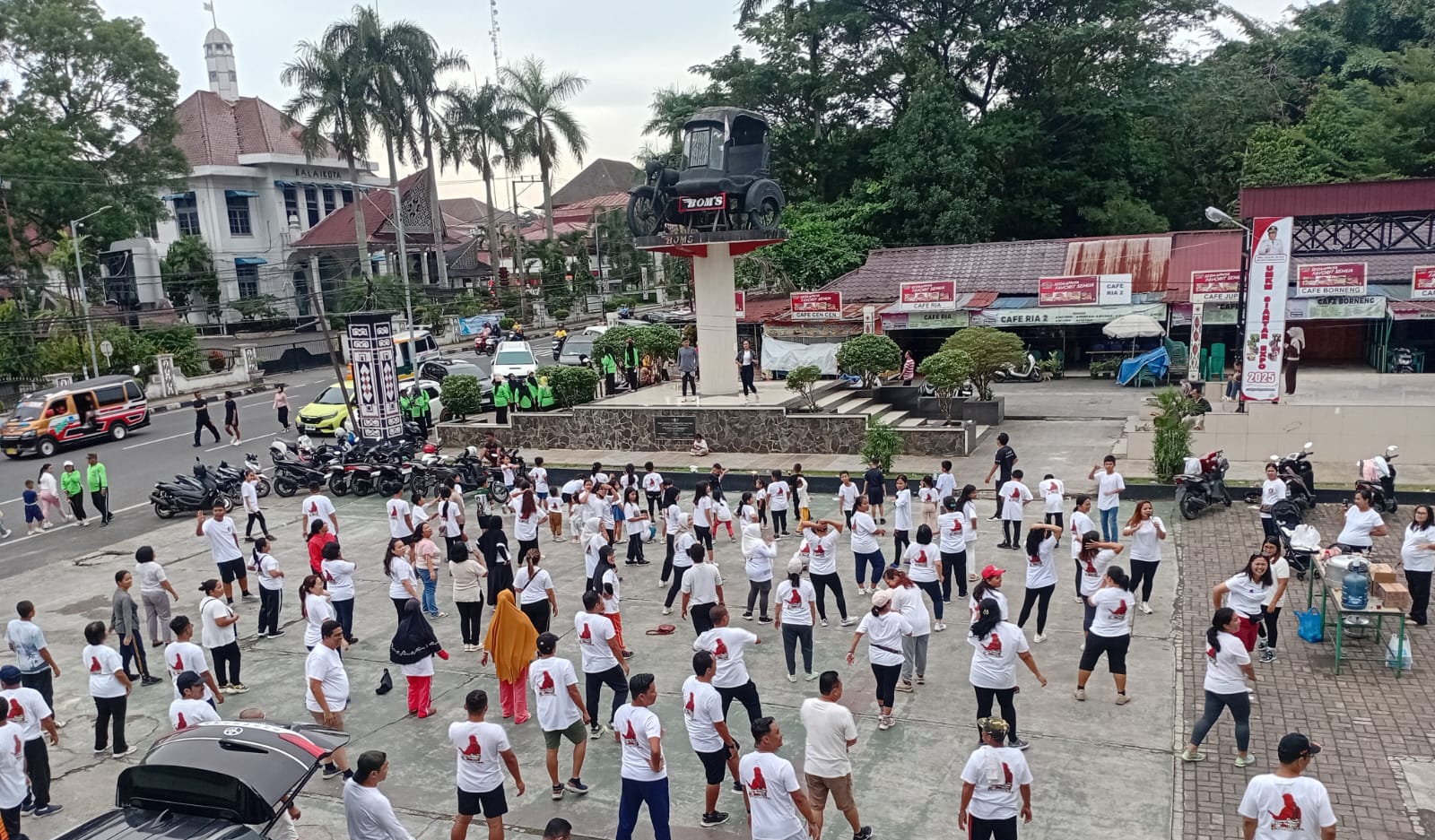 Senam Sehat Kegiatan Rutin Tumpuan Damanik Sangat Meriah di sambut antusias warga