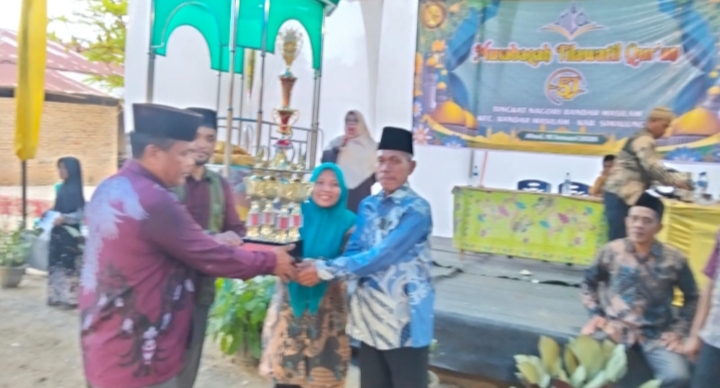 Pangulu Werly Willem Siregar Tutup MTQ Ke - 51 Nagori Bandar Masilam