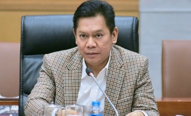 DPR RI Resmi Setujui Adies Kadir sebagai Hakim Konstitusi