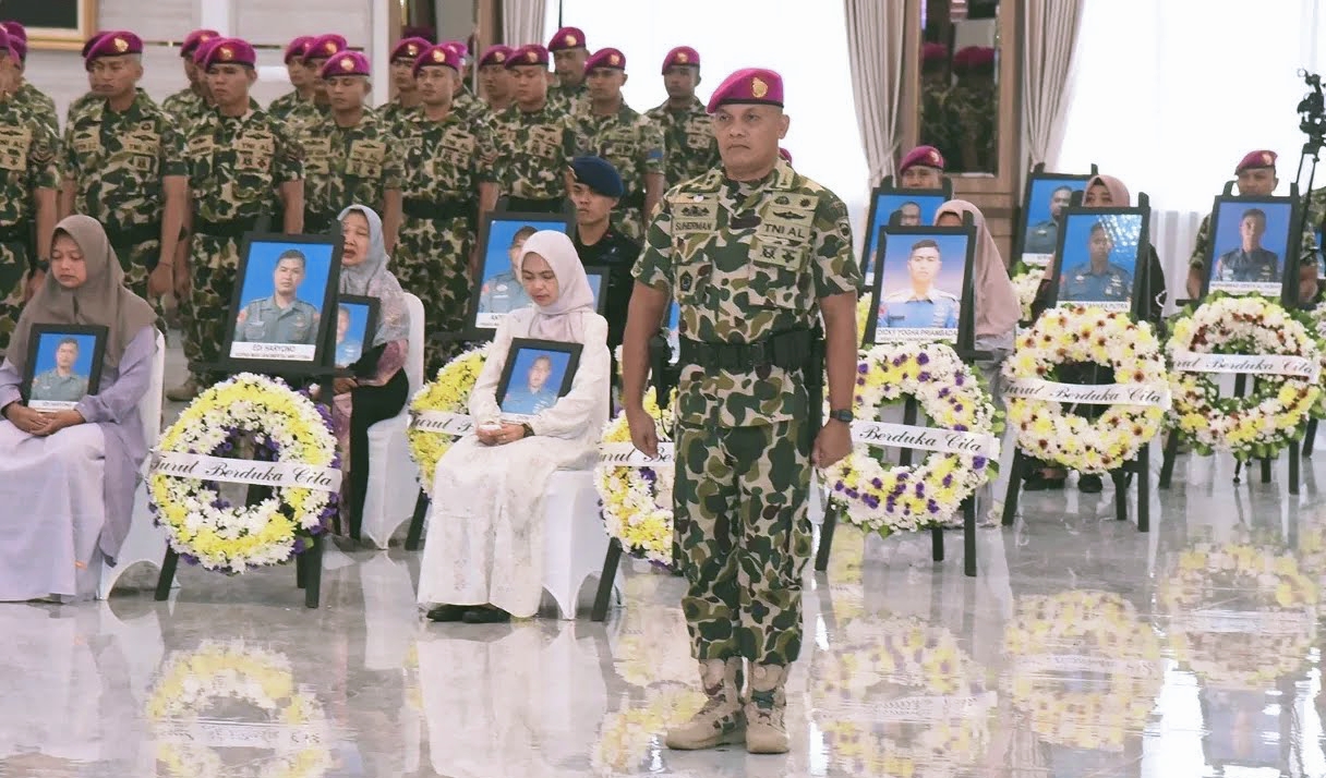 Negara Anugerahkan KPLB bagi 23 Prajurit Marinir Gugur akibat Longsor saat Latihan Tugas Perbatasan