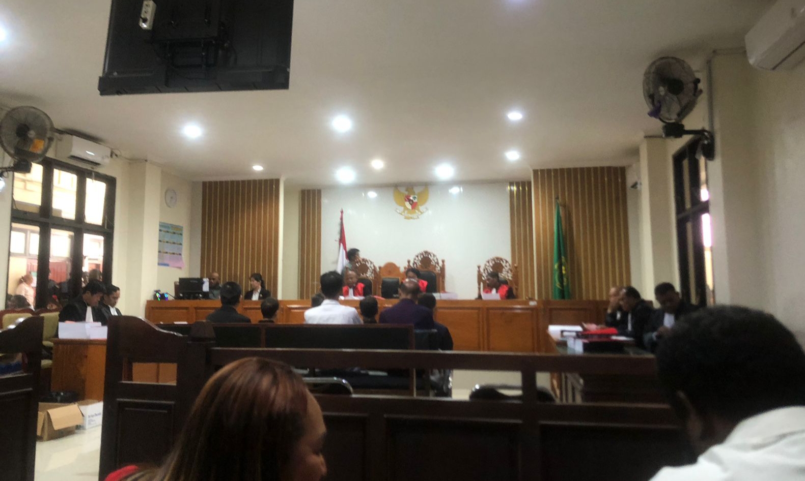 Sidang Memanas di Pengadilan Negeri Jayapura, Dugaan Cacat Prosedur hingga Sorotan Barang Bukti