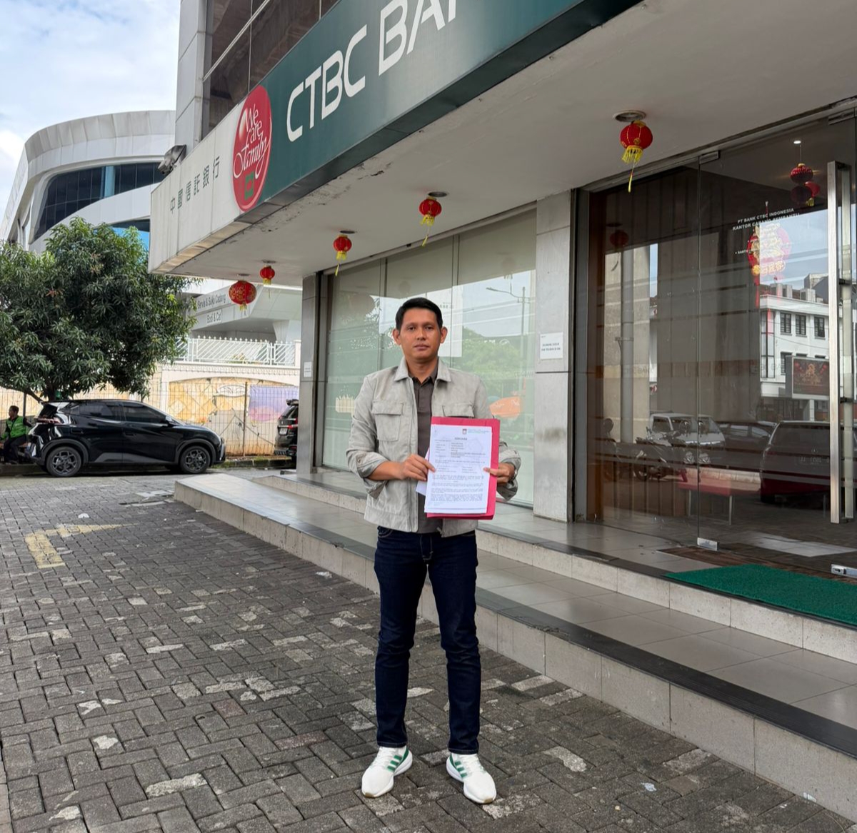 Diduga Intimidasi Nasabah, LPKNI Banten Datangi Kantor Cabang Bank CTBC di Kelapa Gading