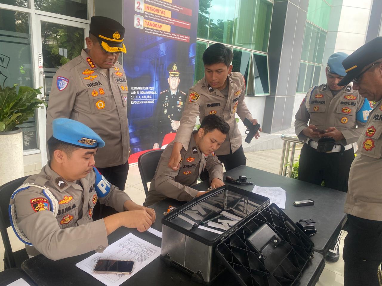 Polres Tangerang Periksa Senpi Seluruh Anggota, Pastikan Digunakan Sesuai Prosedur