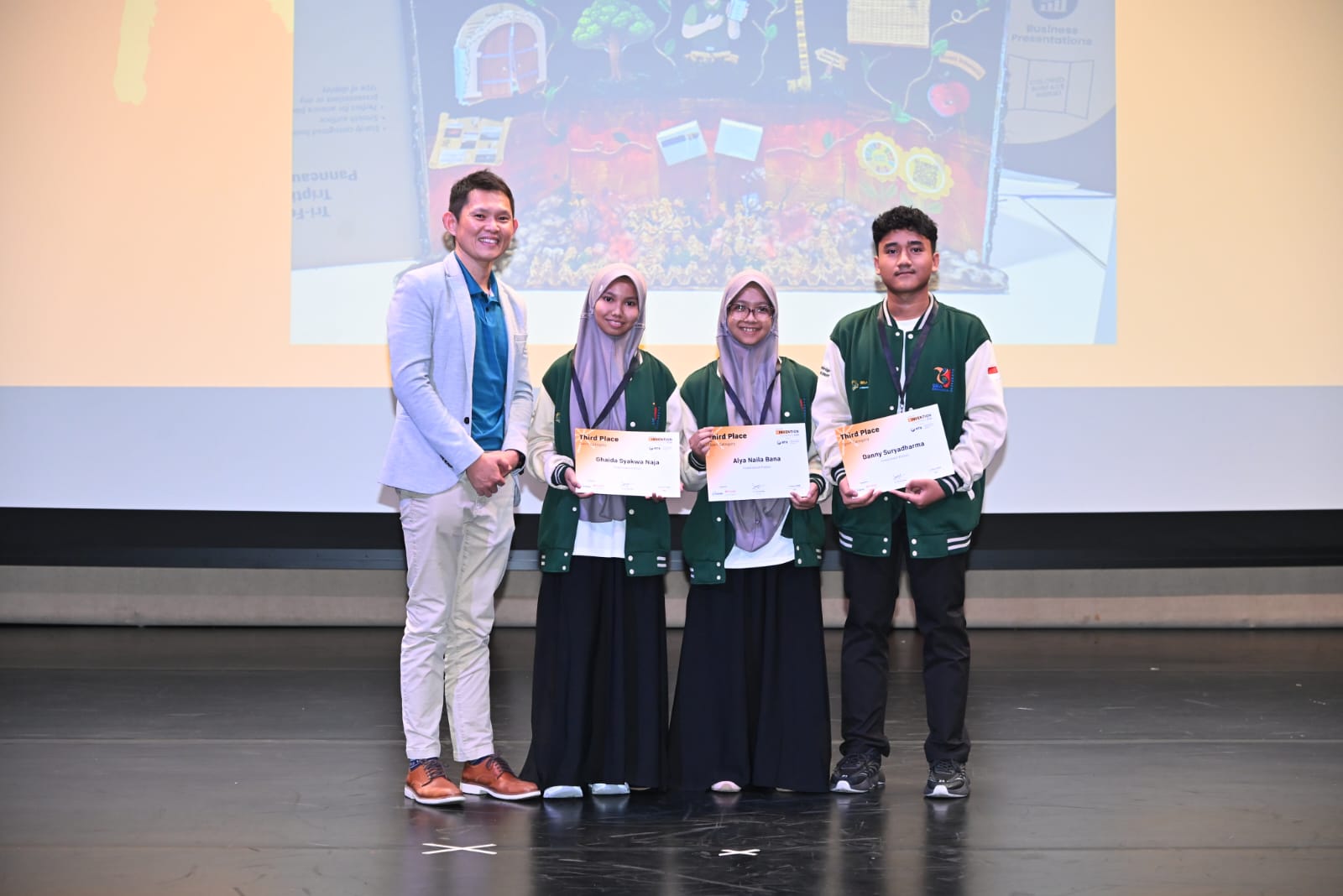 Santri Pare Sabet Perunggu di Singapore Invention Convention 2026, Harumkan Nama Indonesia