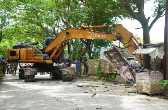 Satpol PP Kabupaten Tangerang Tertibkan 40 Bangunan Liar di Pakuhaji.