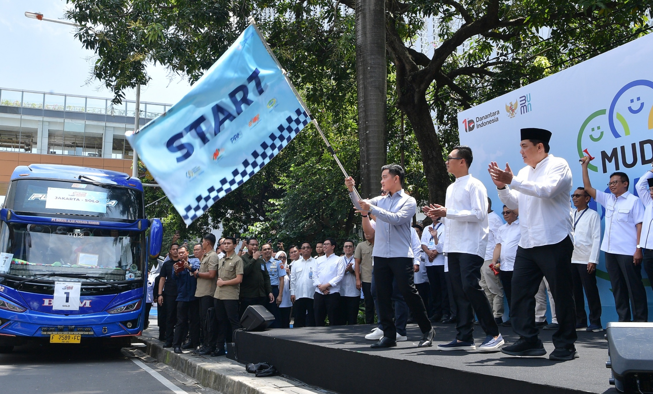 Wapres Lepas Peserta Mudik Bersama Holding BUMN Danareksa 2026
