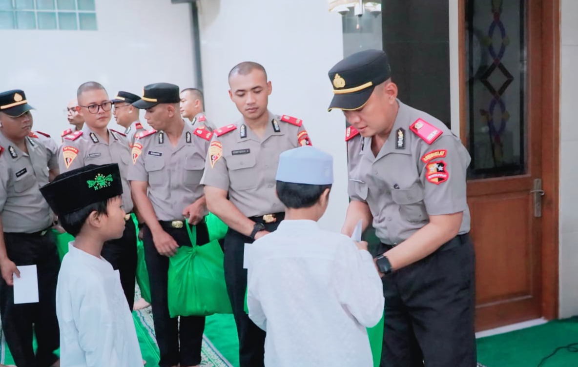 Siswa SIP Angkatan 55 Polda Metro Jaya Gelar Bakti Sosial Nusantara, Santuni 60 Anak Yatim di Jakarta Selatan
