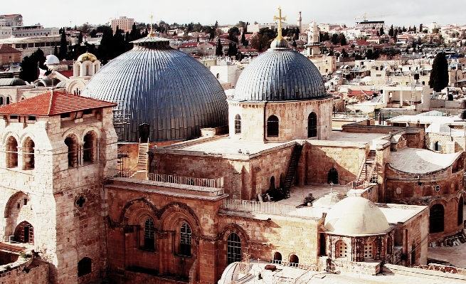 Heboh! Israel Cegah Kardinal Masuk Gereja Makam Kudus, Misa Minggu Palma Batal untuk Pertama Kali