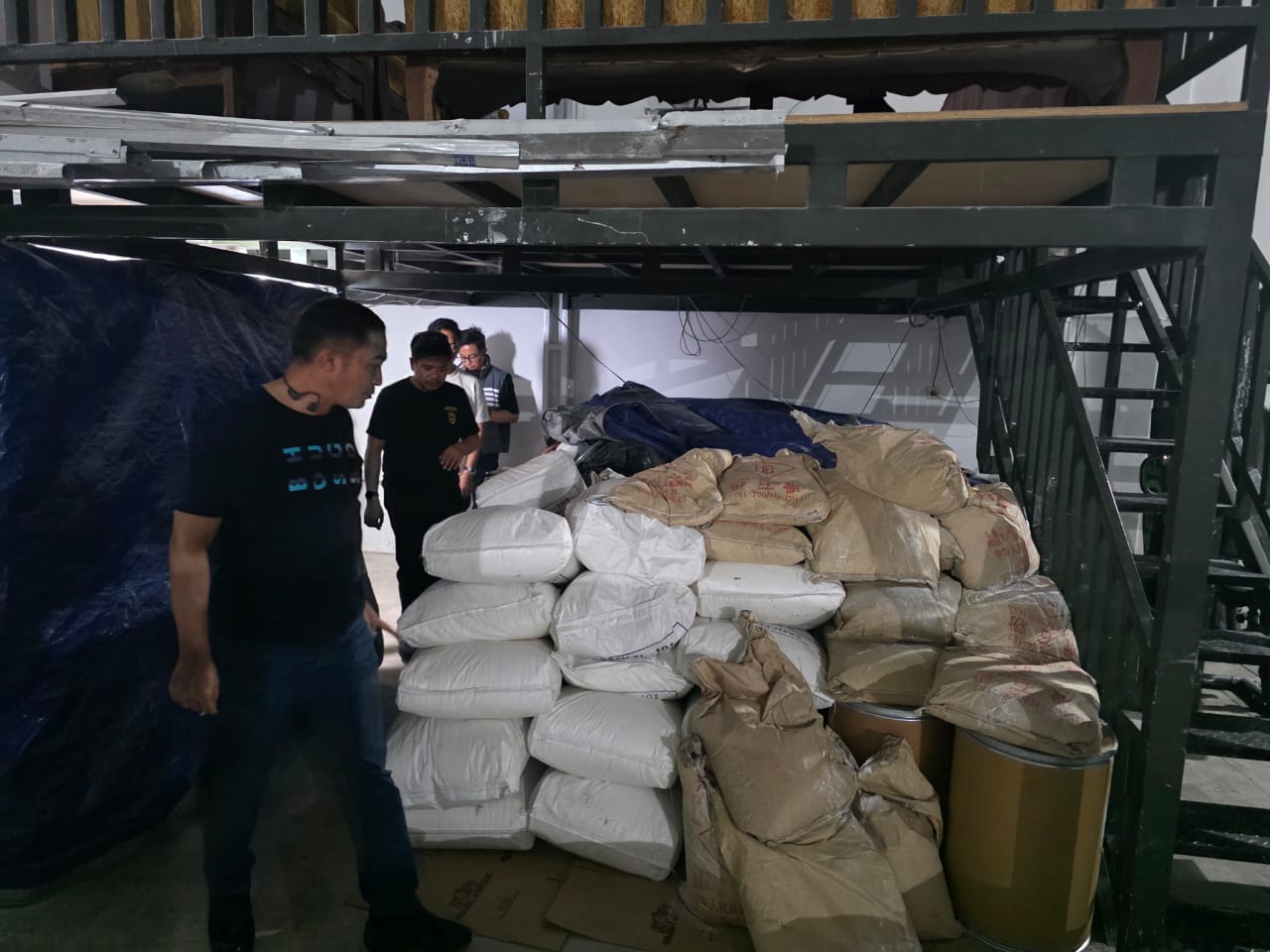 Polda Metro Jaya Berhasil Bongkar Industri Rumahan Clandestine Laboratory