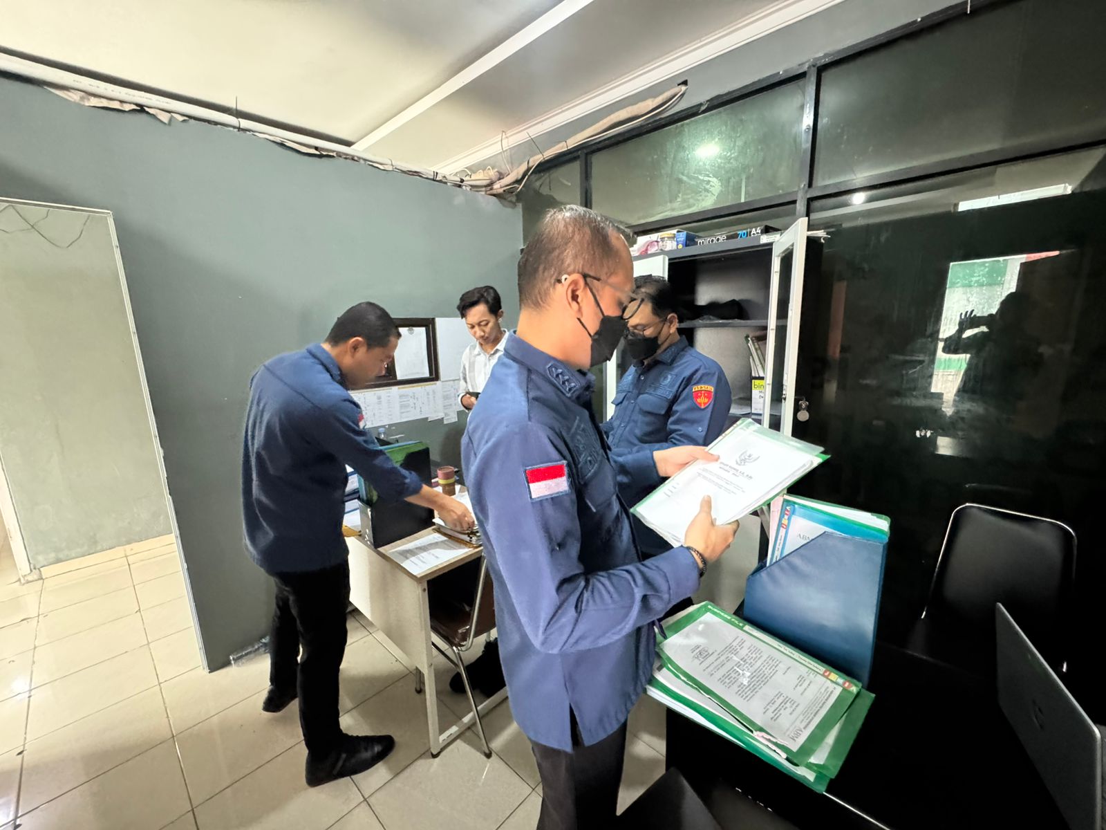 Kantor BUMD PT. ABM di Geledah, Ruang Ekspresi Indonesia: Lambatnya Penanganan Tanda Ketiadaan Pemerintah Daerah