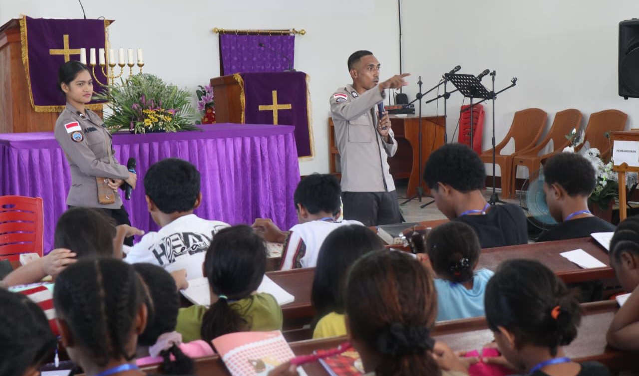 Sentuhan Hangat Satgas Damai Cartenz di Jayapura: Berbagi Kebahagiaan dengan Anak-Anak Jelang Paskah