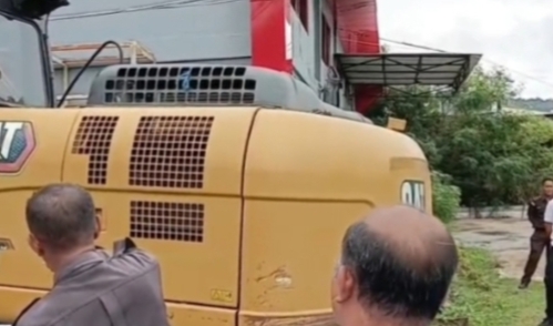 Sidang PT Sawerigading di PN Jayapura: Jaksa Tuntut 4 Tahun Penjara, Status Alat Berat Picu Kontroversi