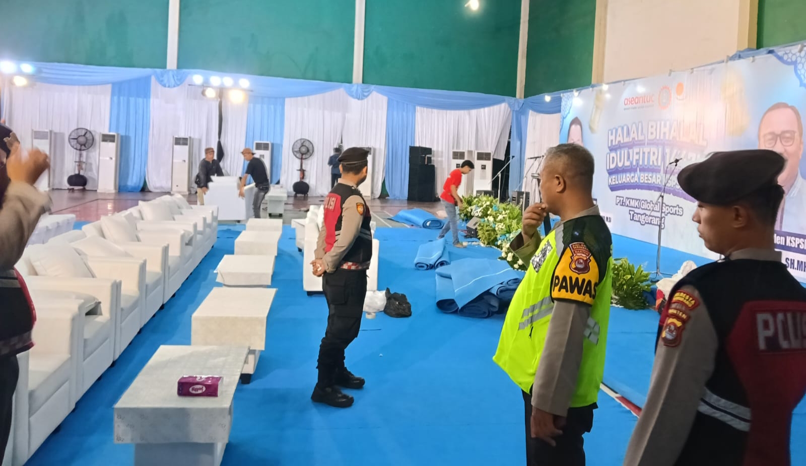 Dini Hari, Personel Polresta Tangerang Cek Kesiapan Kunjungan Kapolri di PT KMK Cikupa