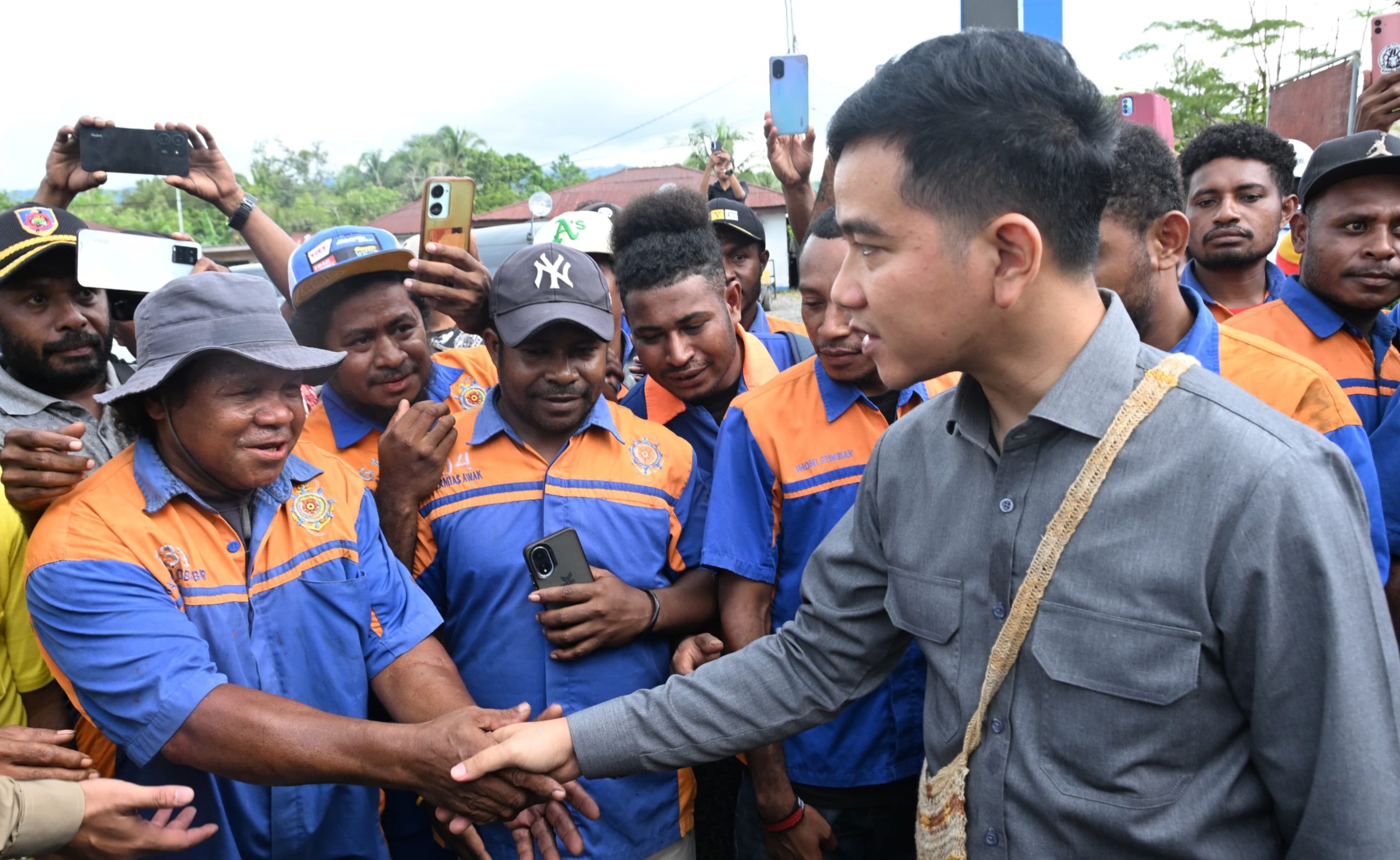 Tinjau Pelabuhan Nabire, Wapres Tekankan Perencanaan Terintegrasi untuk Dukung Distribusi Logistik Papua Tengah
