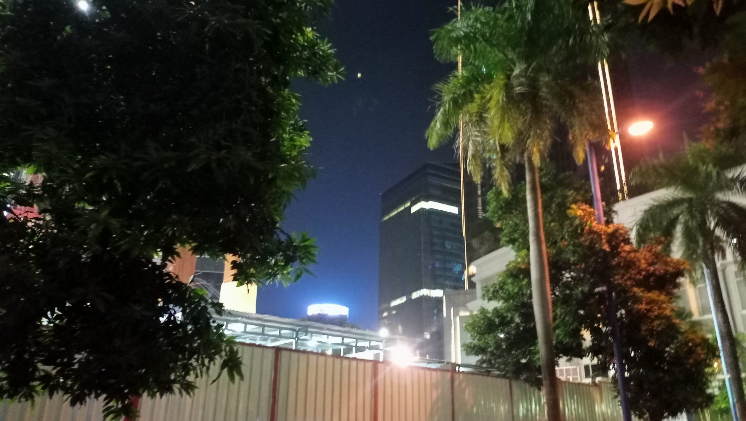 Jakarta Gelap Sejenak, Pemprov DKI Gelar Aksi Hemat Energi Peringati Hari Bumi 2026