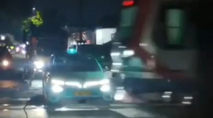 Tabrakan KRL dan KA Argo Bromo Anggrek di Bekasi Timur, Diduga Dipicu Kendaraan Mogok di Perlintasan