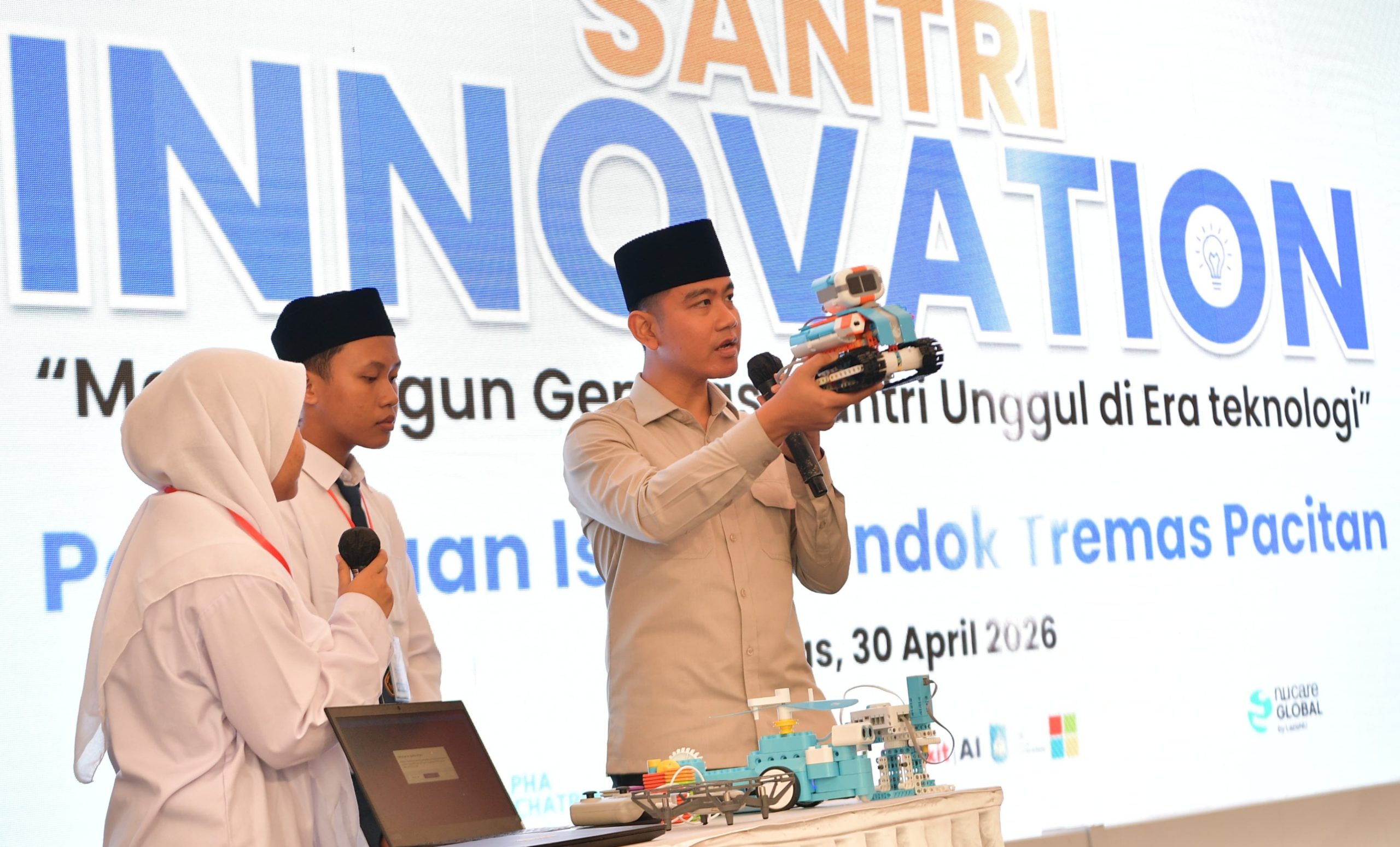 Hadapi Disrupsi Teknologi, Wapres Dorong Santri Tremas Pacitan Upgrade Diri dan Kuasai AI