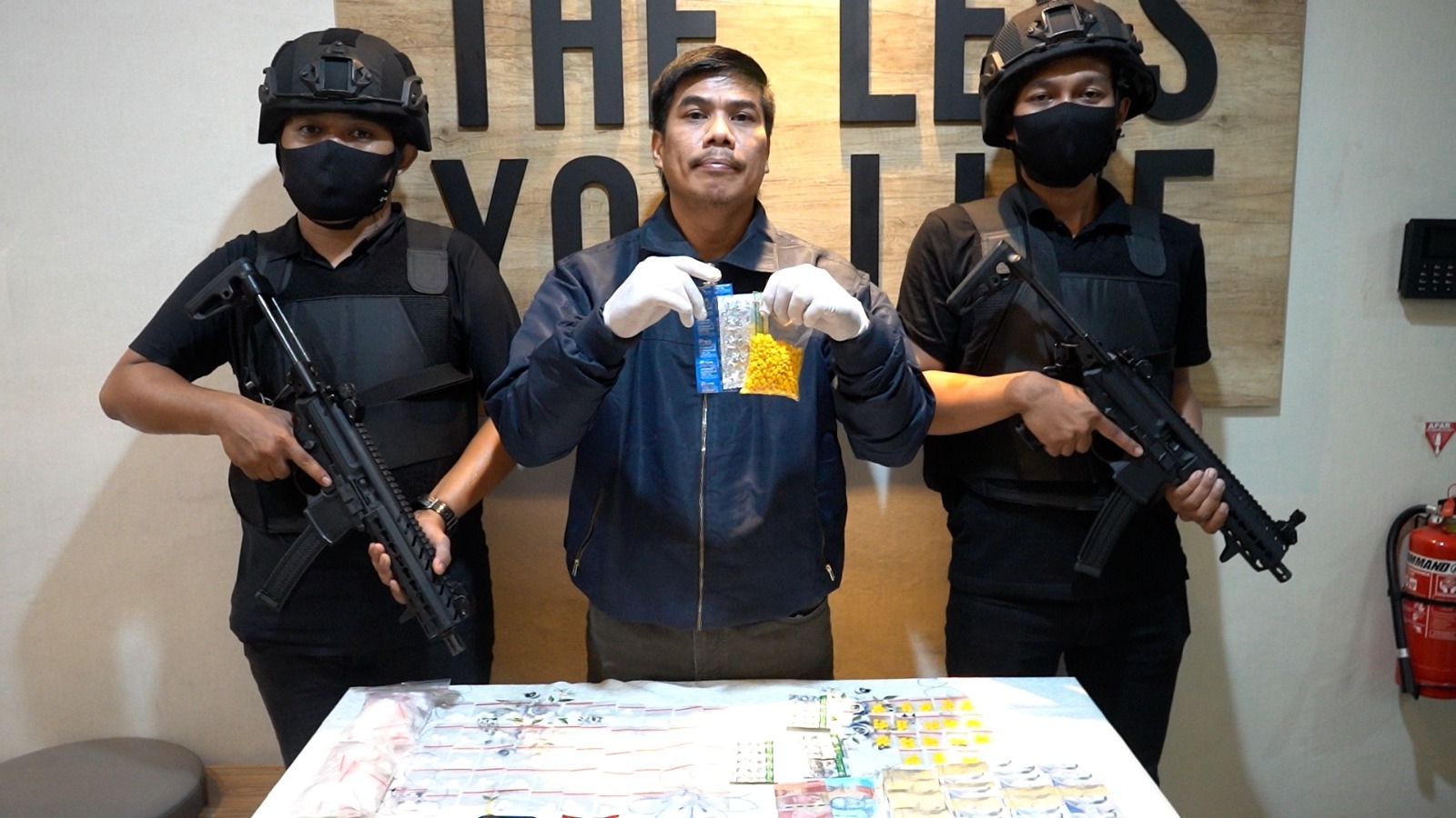 1442 Butir Obat Terlarang Berhasil Diamankan Direktorat Reserse Narkoba Polda Metro Jaya 