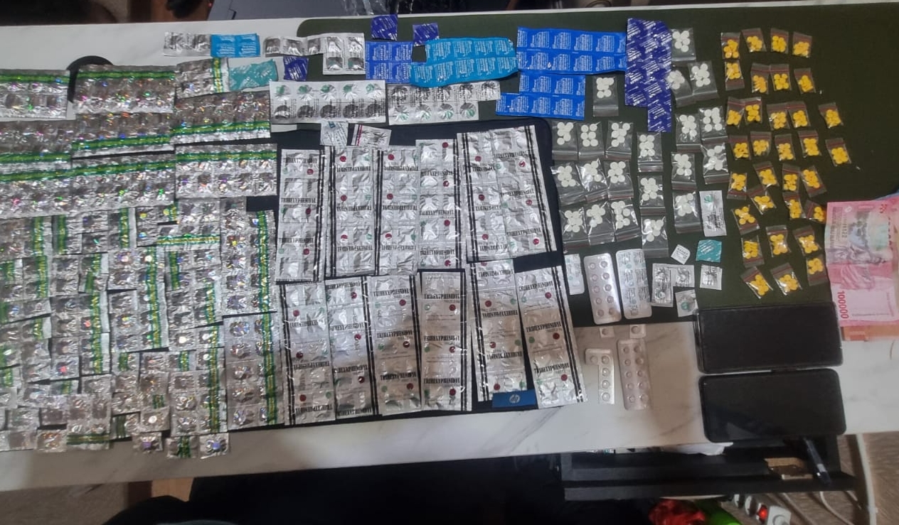 Pelaku Pengedar Obat Daftar G Berbahaya Tanpa Izin Berhasil di Bekuk Polisi
