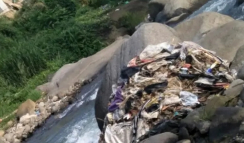AJB Gelar Aksi Bersih Sungai di Cisarua, Dorong Kesadaran Lingkungan dan Pariwisata Bogor