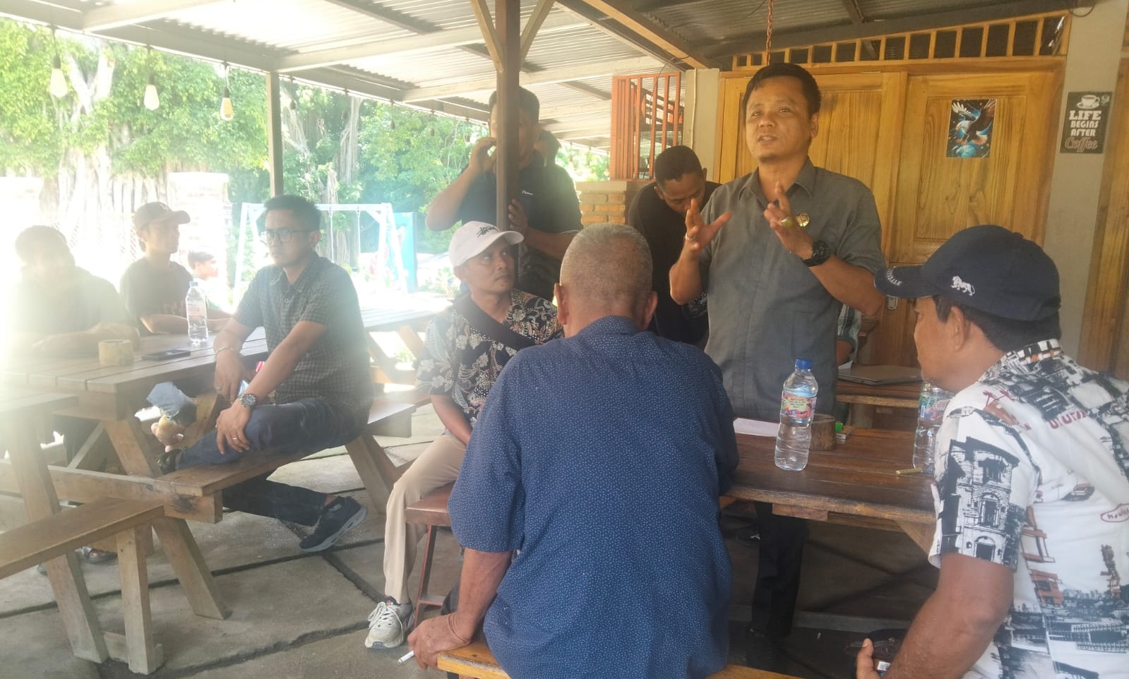 Warga Nagori Naga Jaya I Berharap Kadis Perhubungan Simalungun Pindahkan Portal