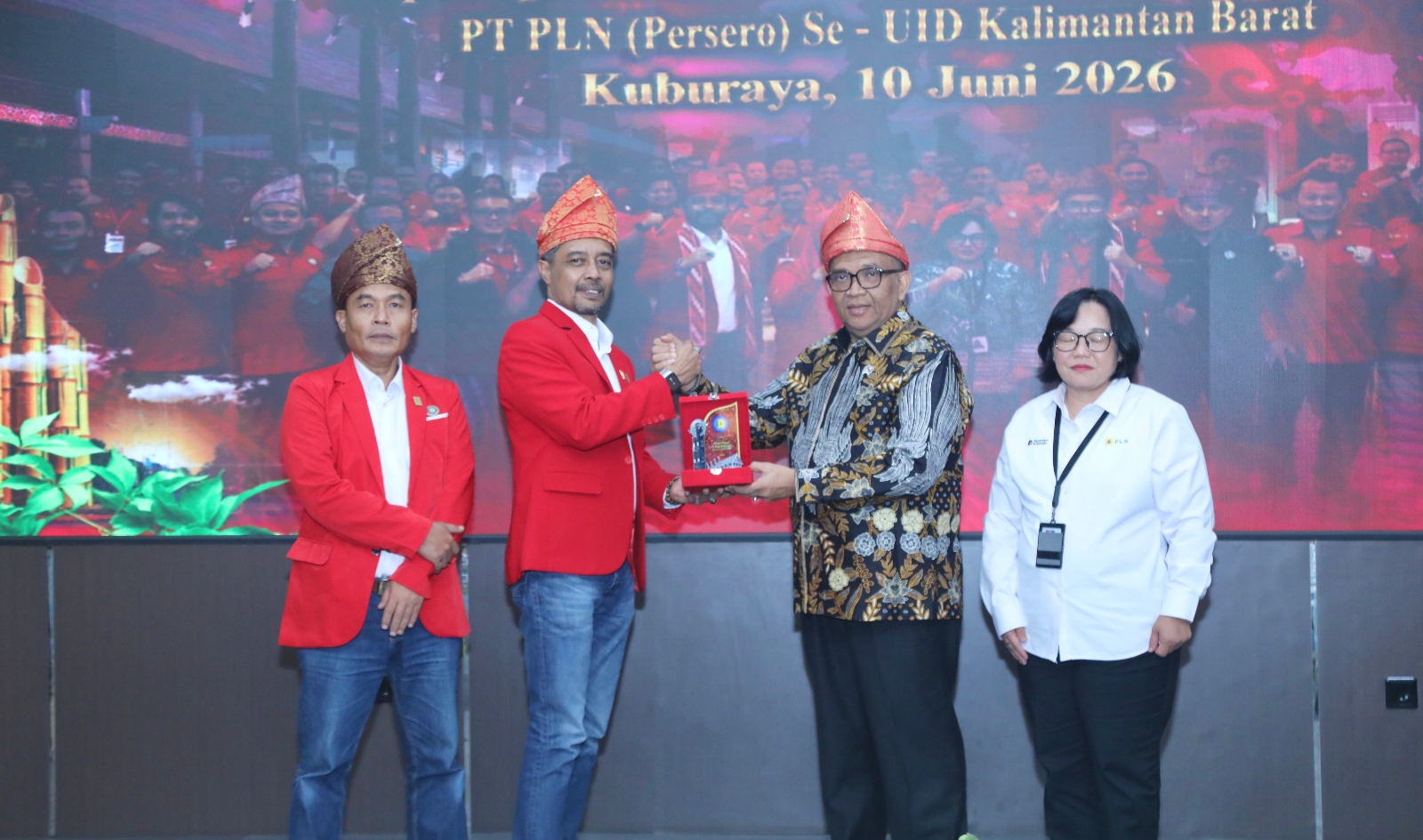 Wamenaker: Serikat Pekerja PLN Harus Jadi Mitra Strategis Manajemen