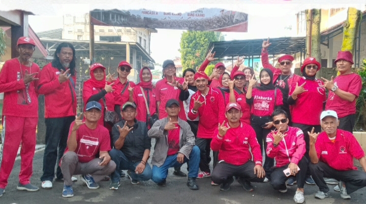 ‎Jalan Sehat PAC PDI Perjuangan Kecamatan Ciomas Berlangsung Sukses