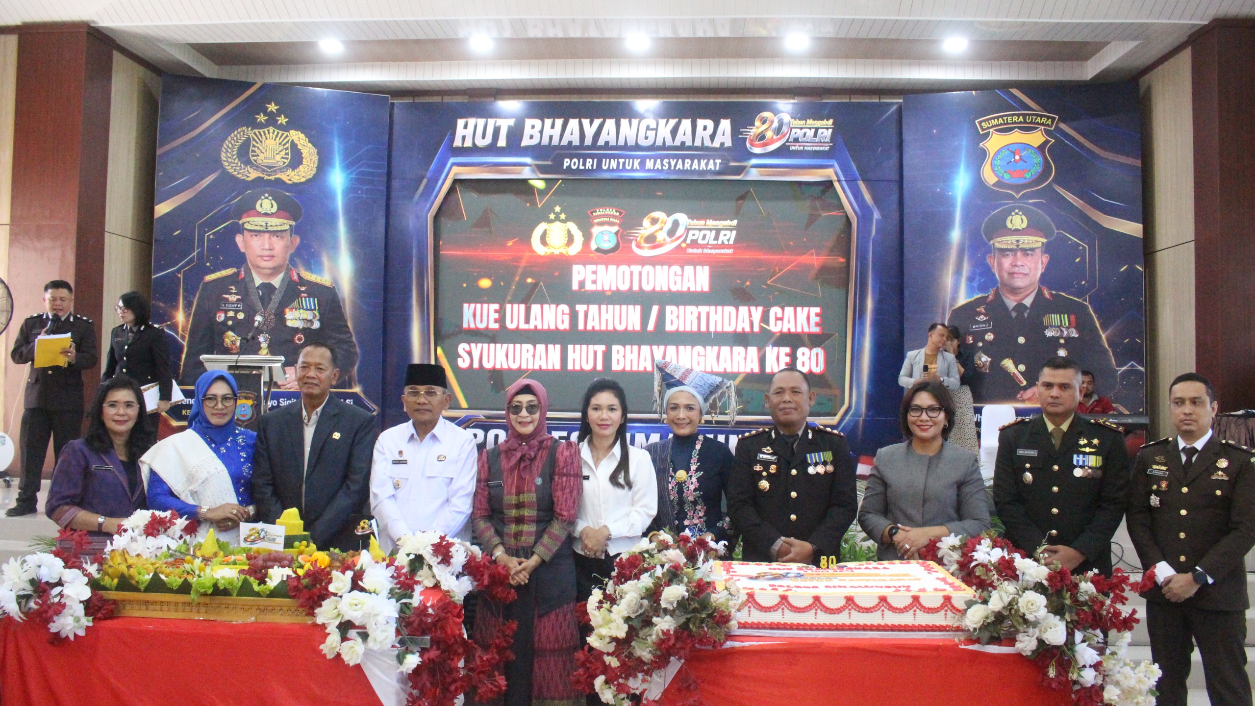 Puncak HUT Bhayangkara ke-80, Kapolres Simalungun Pimpin Potong Tumpeng Syukuran Penuh Kehangatan