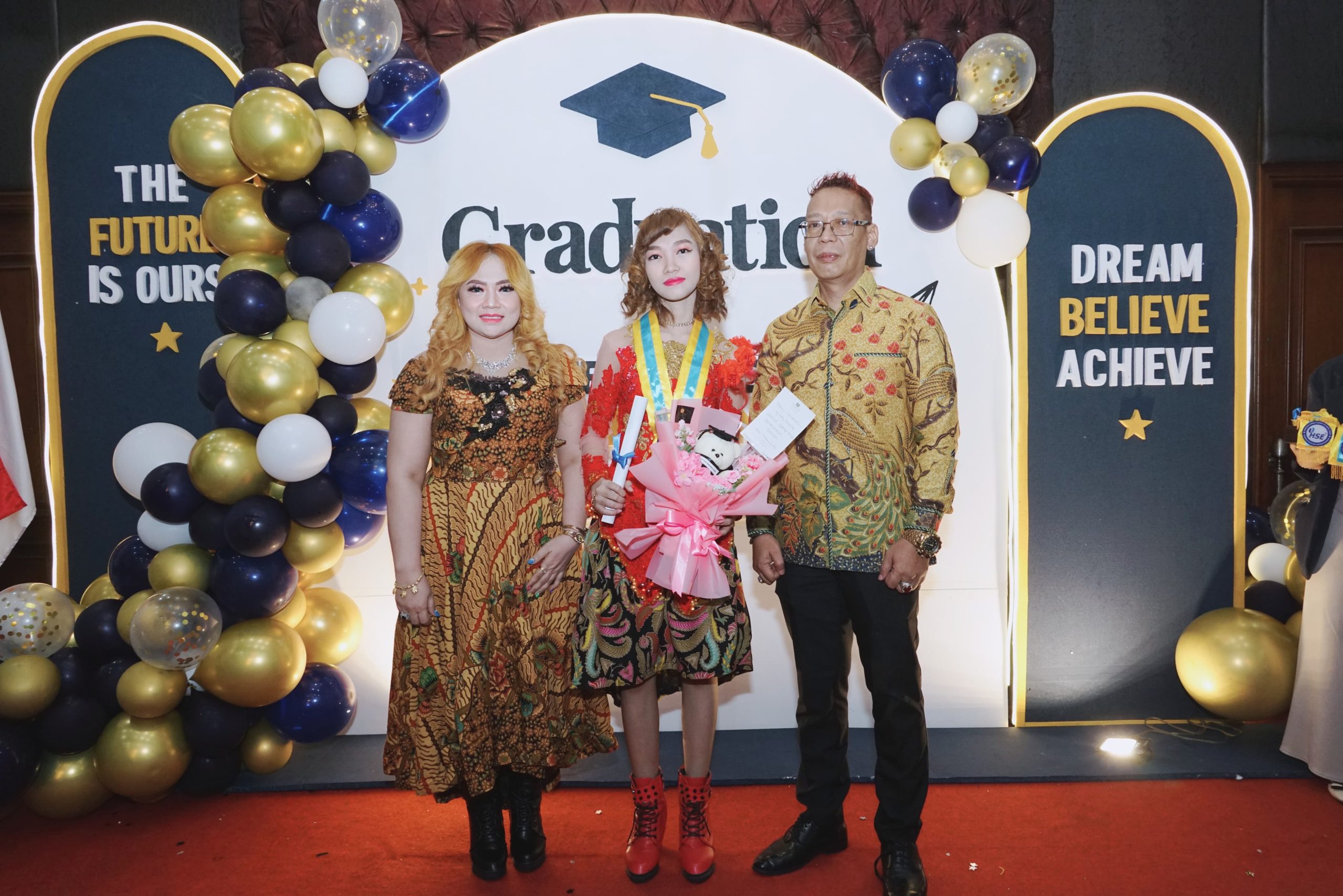 DHEYYA SYAFRA PUTRI GADIS CANTIK YANG MEMILIKI SEGUDANG TALENTA & PRESTASI
