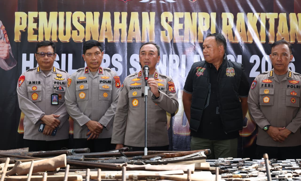 Negara Hadir Berantas Senpi Ilegal, Polda Sumsel Musnahkan Ratusan Senjata Api Hasil Ops Senpi Musi 2026