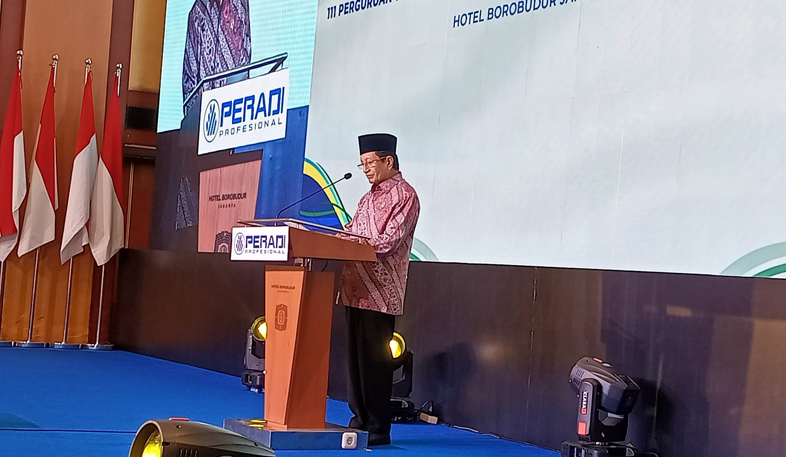 Tandatangani MoU dengan PERADI Profesional, Menag Dorong Fakultas Syariah Jadi Laboratorium Keadilan Nasional