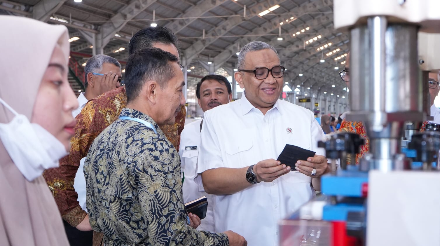 Wamenaker: Kehadiran Industri Harus Membuka Kesempatan Kerja bagi Warga Sekitar