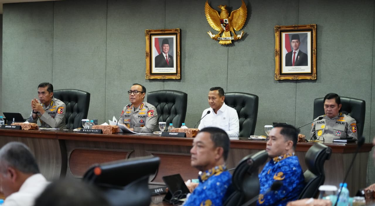 Wakapolri dan Wamen Kehutanan Konsolidasikan Langkah Nasional Hadapi El Nino dan Karhutla